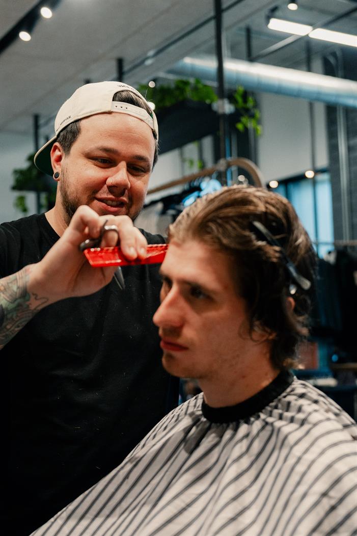 Mike, Barber at Sorek